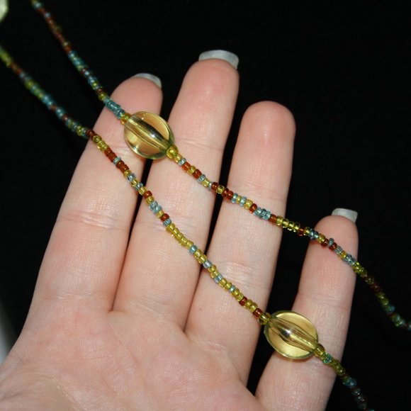 Beautiful green beaded necklace 48"